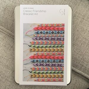 Classic Friendship Bracelet Kit
